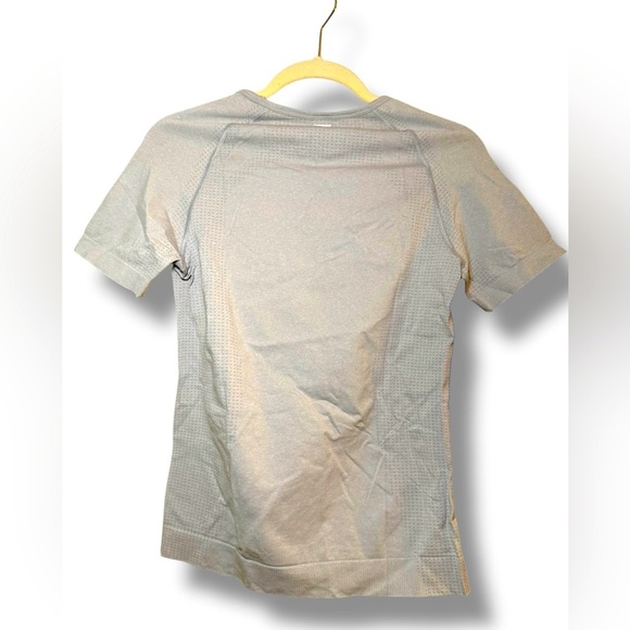 Gymshark Vital Seamless 2.0 Light T-Shirt in Smokey Grey Marl. Size XL EUC - Picture 3 of 8